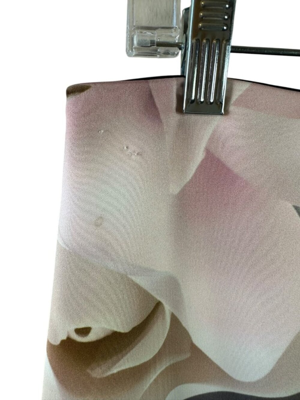 FLAW Ted Baker London Black Floral Pencil Skirt Ponte Knit Pink Rose Sz 3 (M/L) - Picture 4 of 7